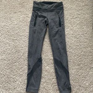 size 2 lulu lemon pants with pockets